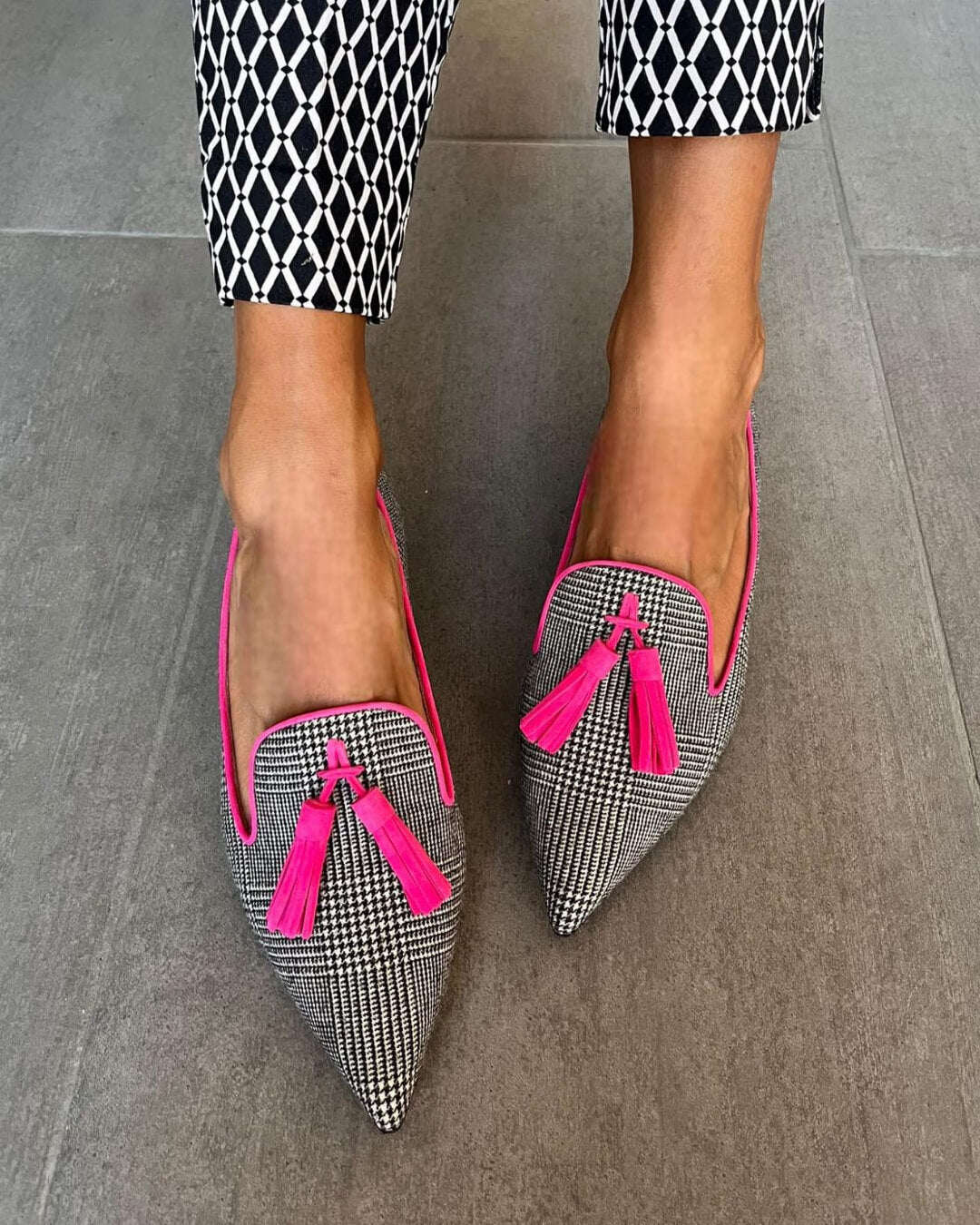 PEKAD LOAFER MED FLUO FRANSAR