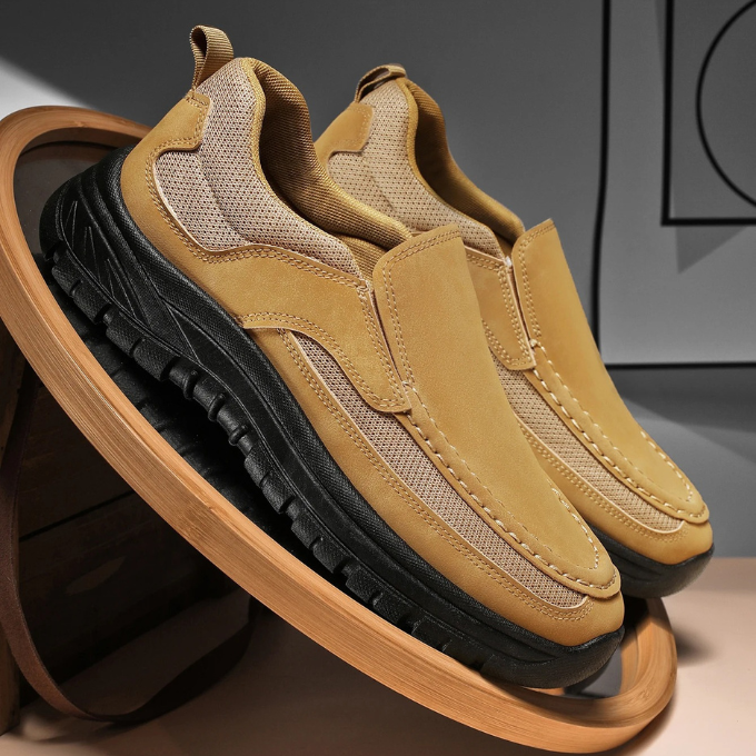 Wayfinder Loafer