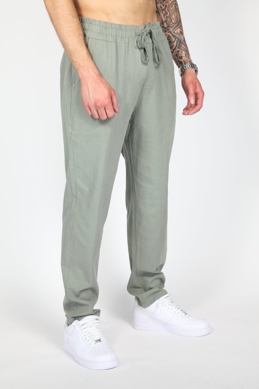 The Mirag Linneset Khaki